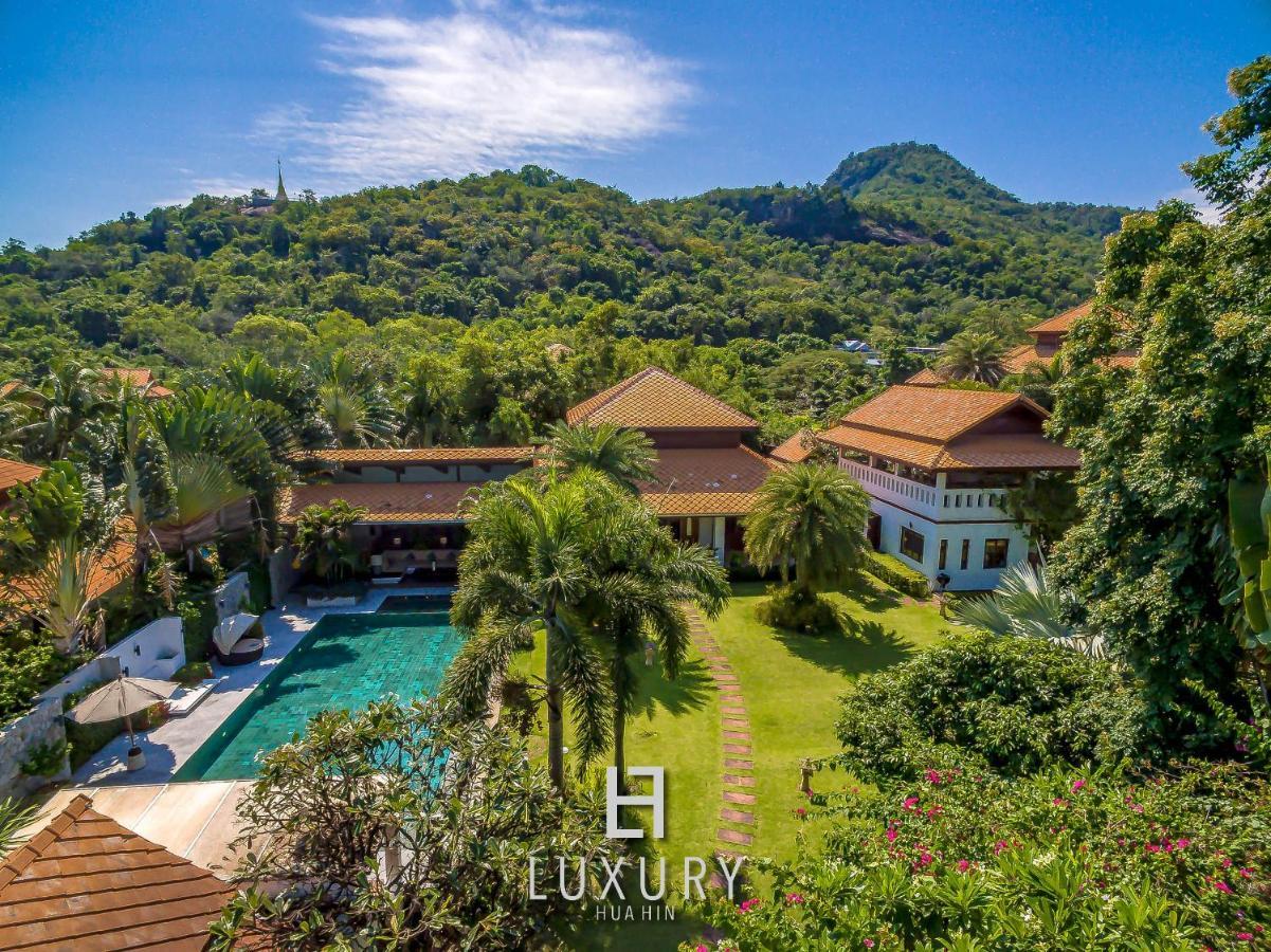 5 Bedroom Bali Style Mansion Wl2 HHQ Extérieur photo