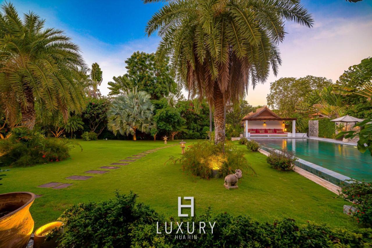 5 Bedroom Bali Style Mansion Wl2 HHQ Extérieur photo