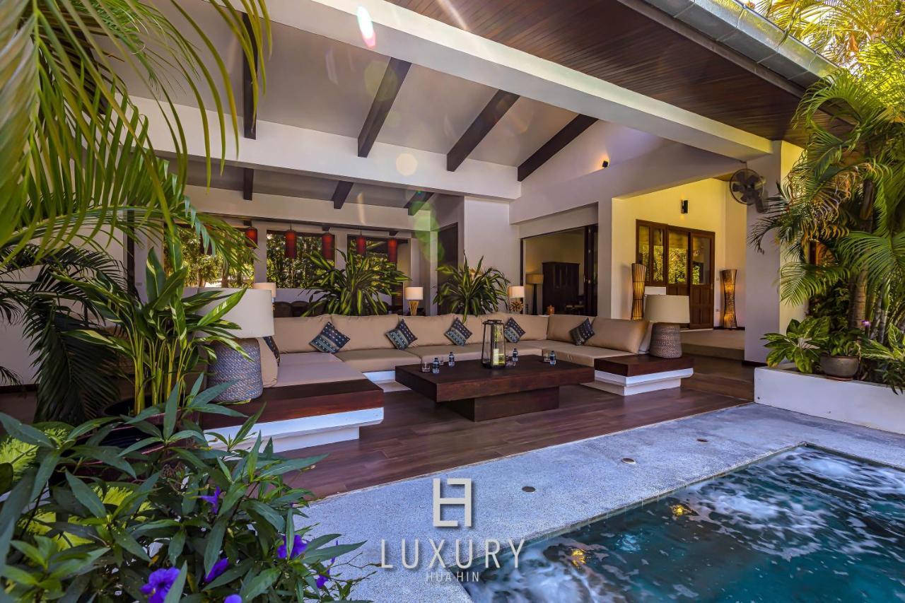 5 Bedroom Bali Style Mansion Wl2 HHQ Extérieur photo