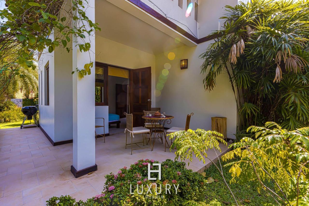 5 Bedroom Bali Style Mansion Wl2 HHQ Extérieur photo