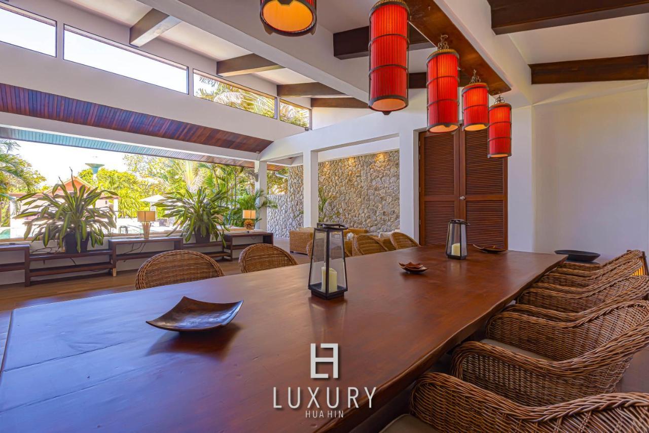 5 Bedroom Bali Style Mansion Wl2 HHQ Extérieur photo