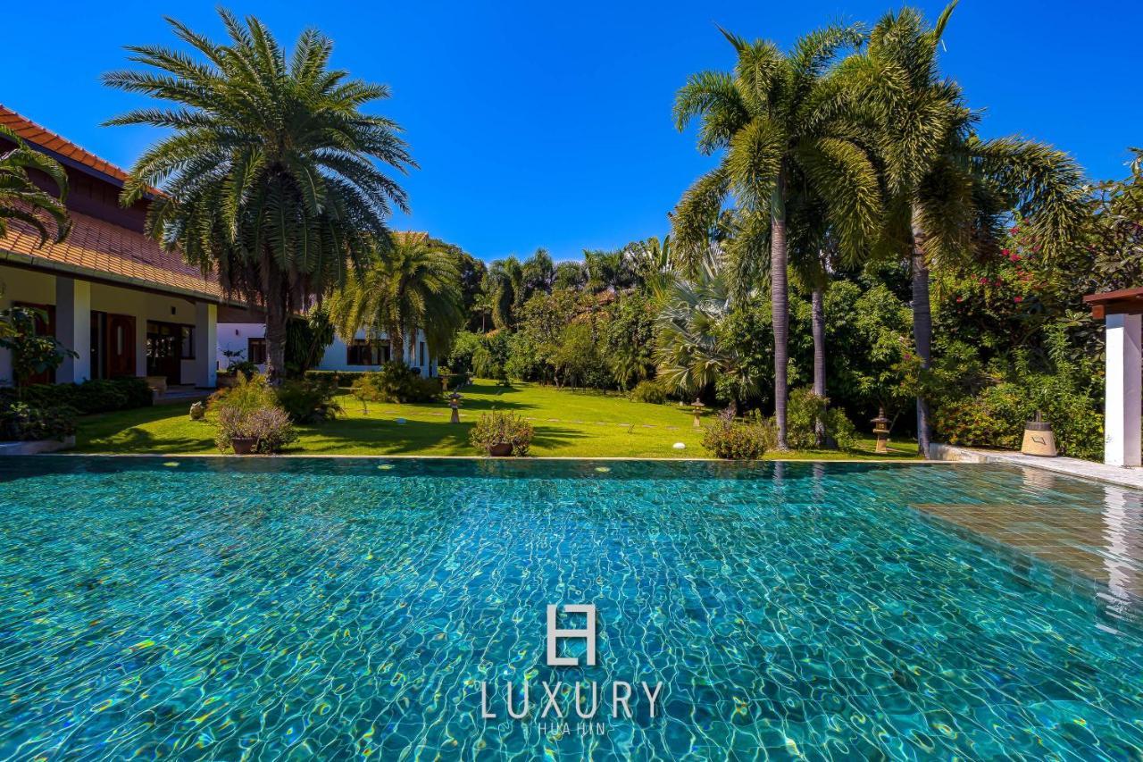 5 Bedroom Bali Style Mansion Wl2 HHQ Extérieur photo