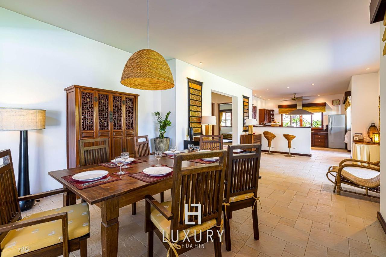 5 Bedroom Bali Style Mansion Wl2 HHQ Extérieur photo