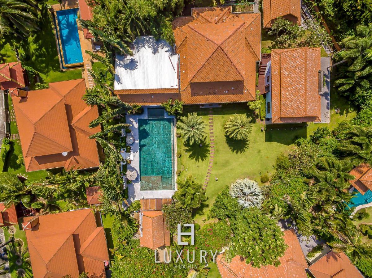 5 Bedroom Bali Style Mansion Wl2 HHQ Extérieur photo