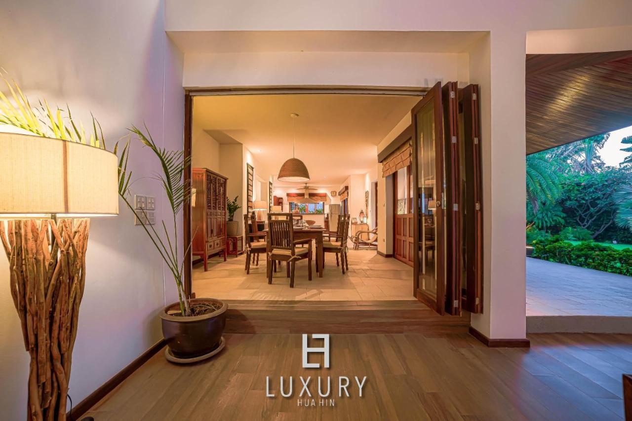 5 Bedroom Bali Style Mansion Wl2 HHQ Extérieur photo