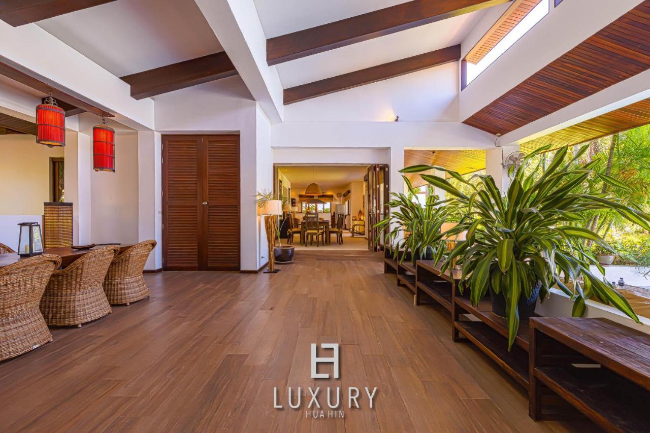 5 Bedroom Bali Style Mansion Wl2 HHQ Extérieur photo