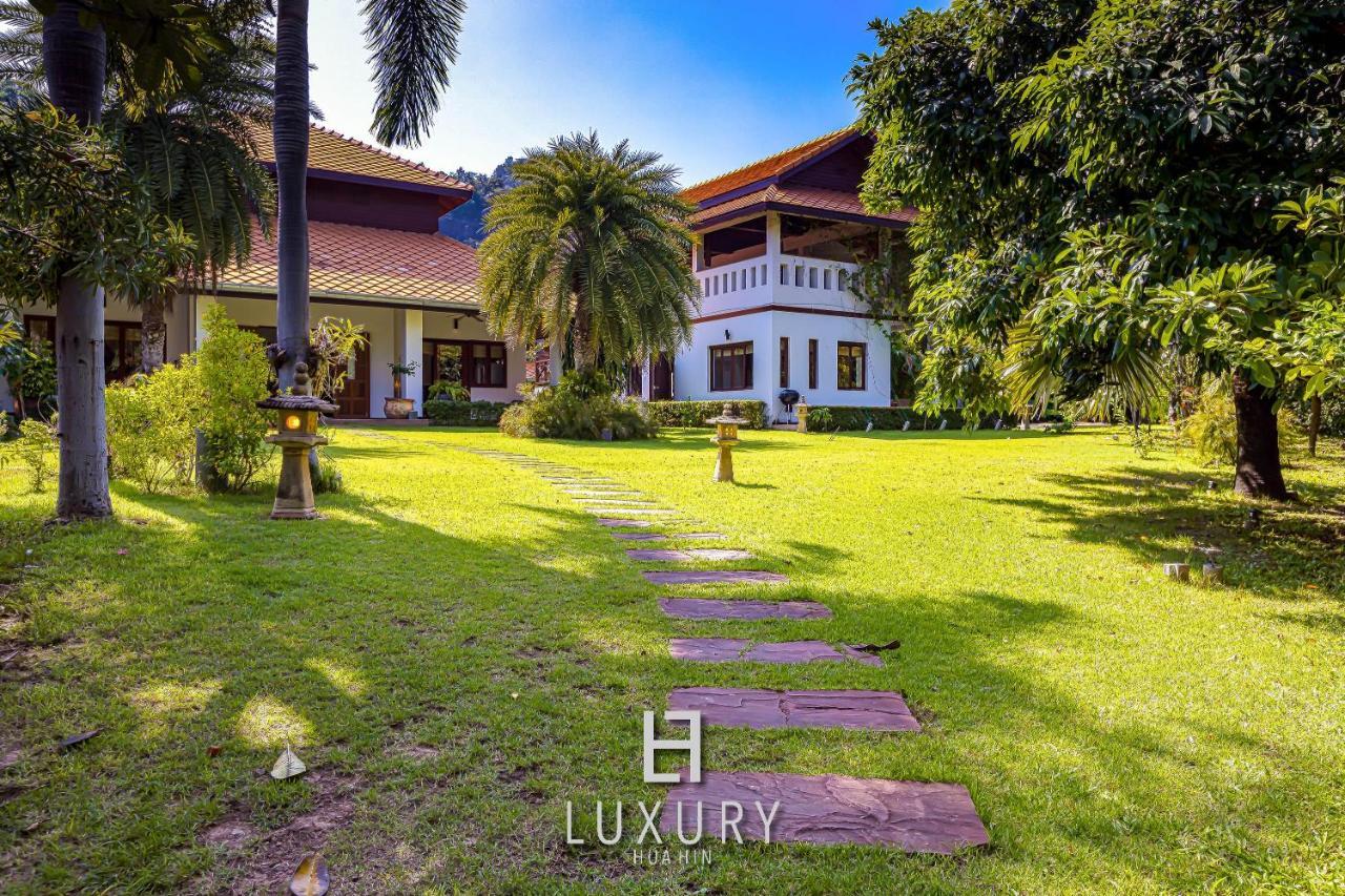 5 Bedroom Bali Style Mansion Wl2 HHQ Extérieur photo