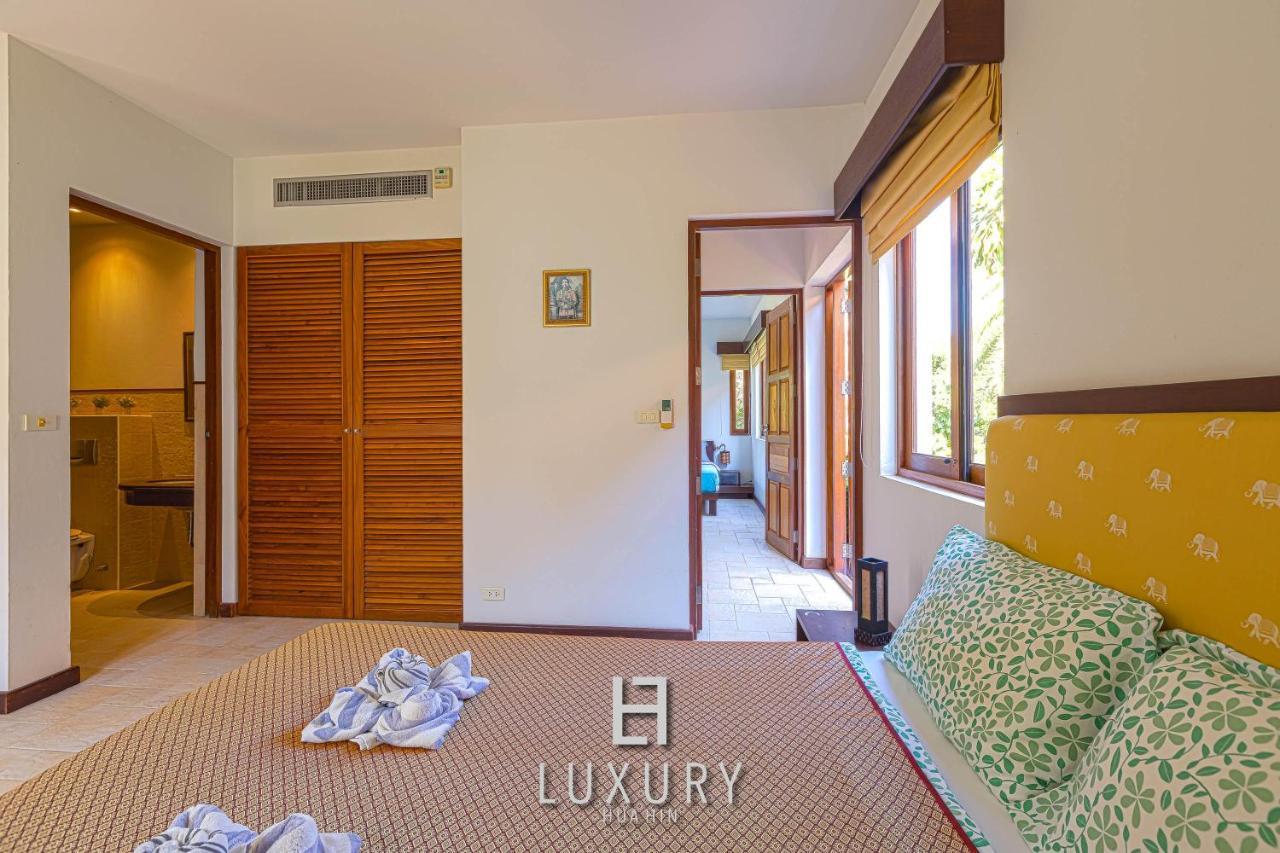 5 Bedroom Bali Style Mansion Wl2 HHQ Extérieur photo