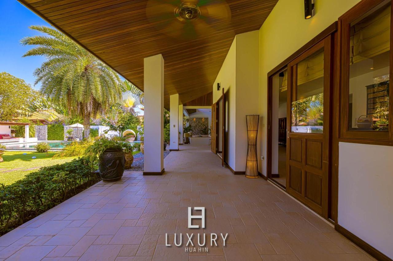 5 Bedroom Bali Style Mansion Wl2 HHQ Extérieur photo