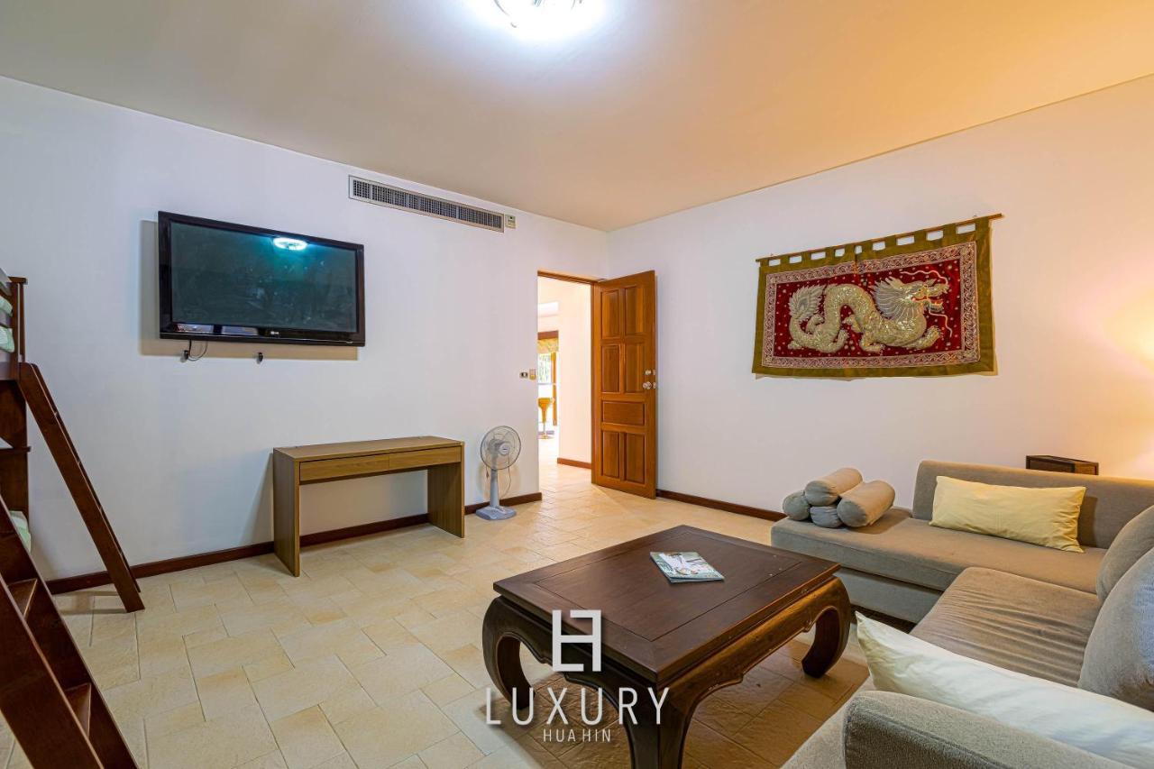 5 Bedroom Bali Style Mansion Wl2 HHQ Extérieur photo